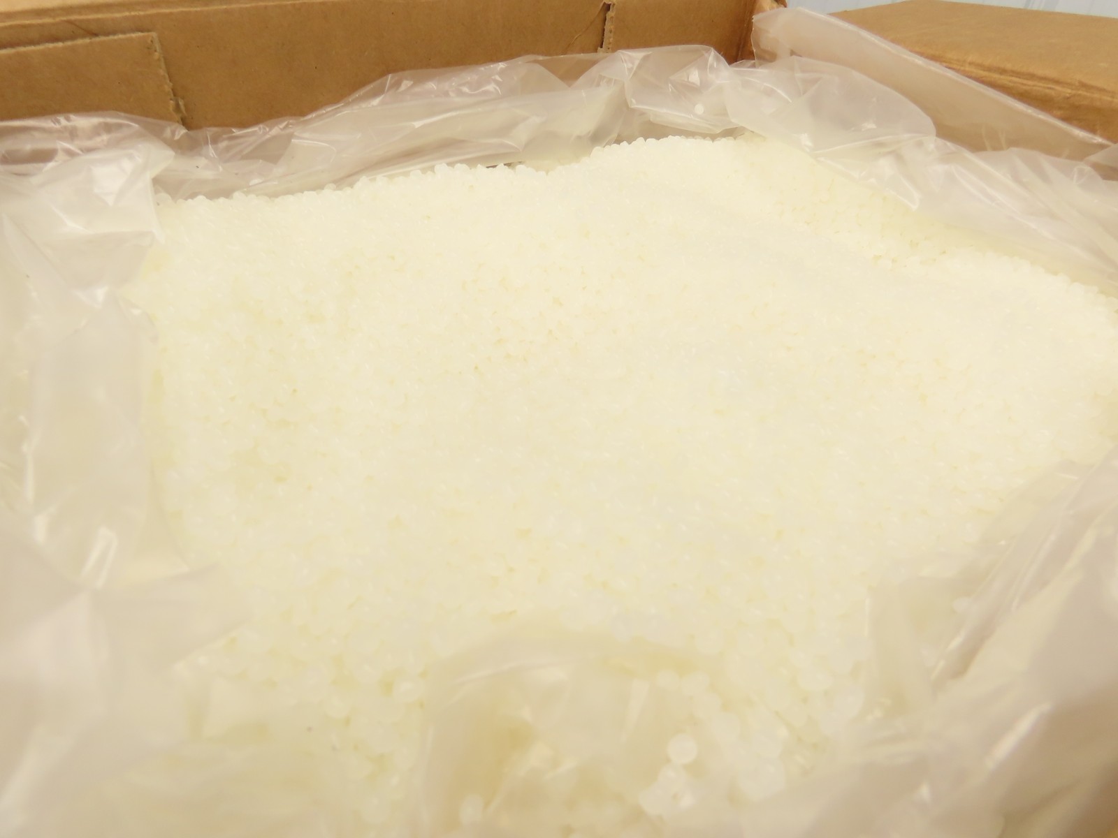 Henkel 8990 Technomelt Hot Melt Adhesive Glue 30lbs Carton BB 3/9/2026