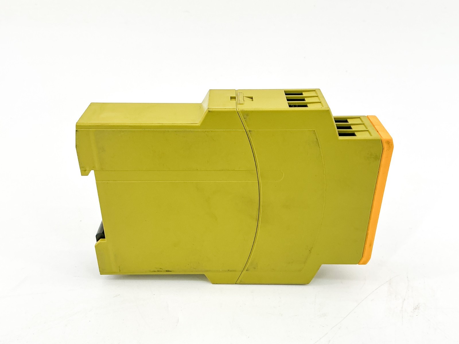 New Pilz PNOZ X1 24VAC/DC 3N/O 1N/C Safety Relay 24V 2W 774300 – No Box