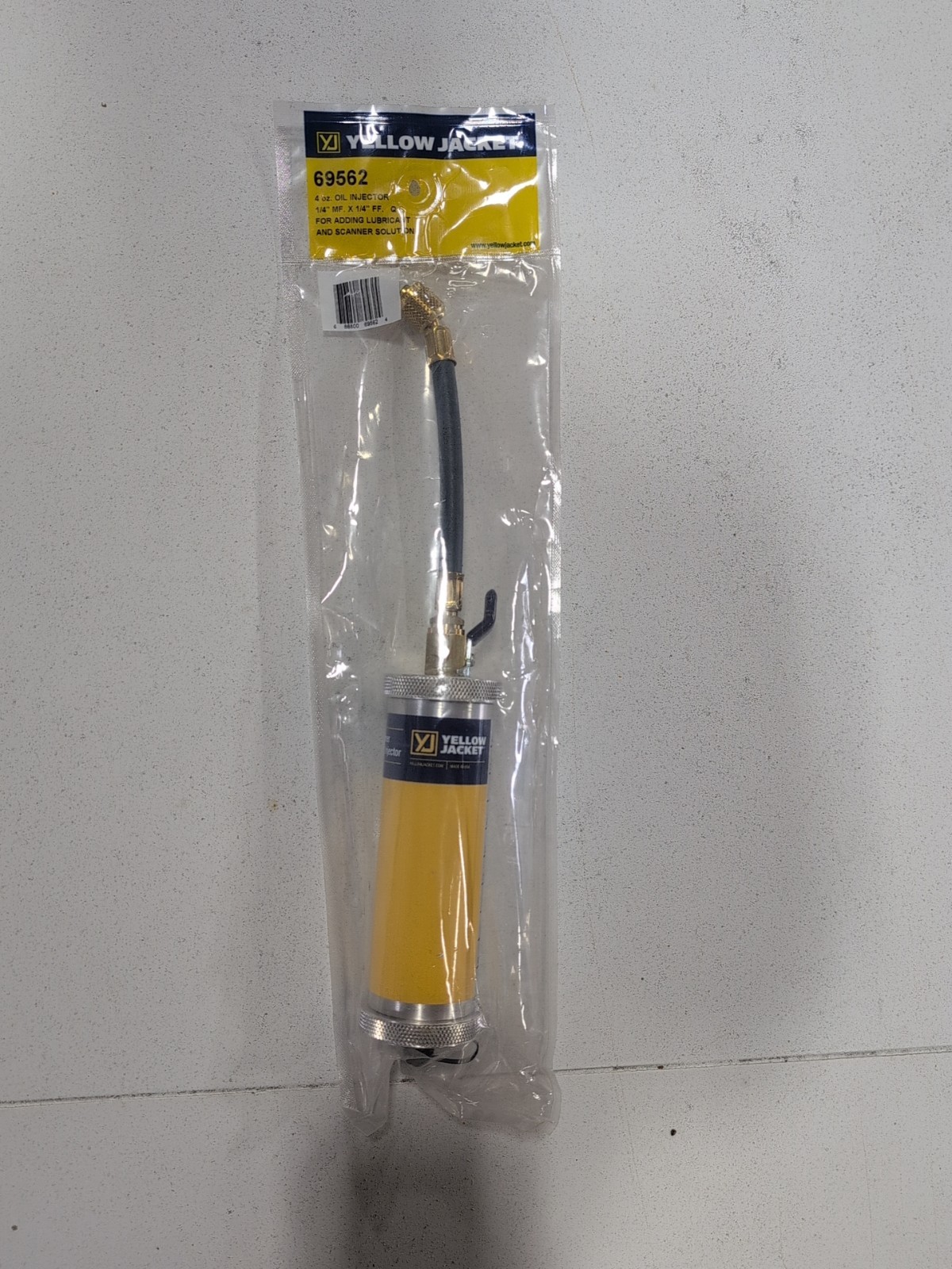 Yellow Jacket 69562 Refrigerant Oil Injector 4oz