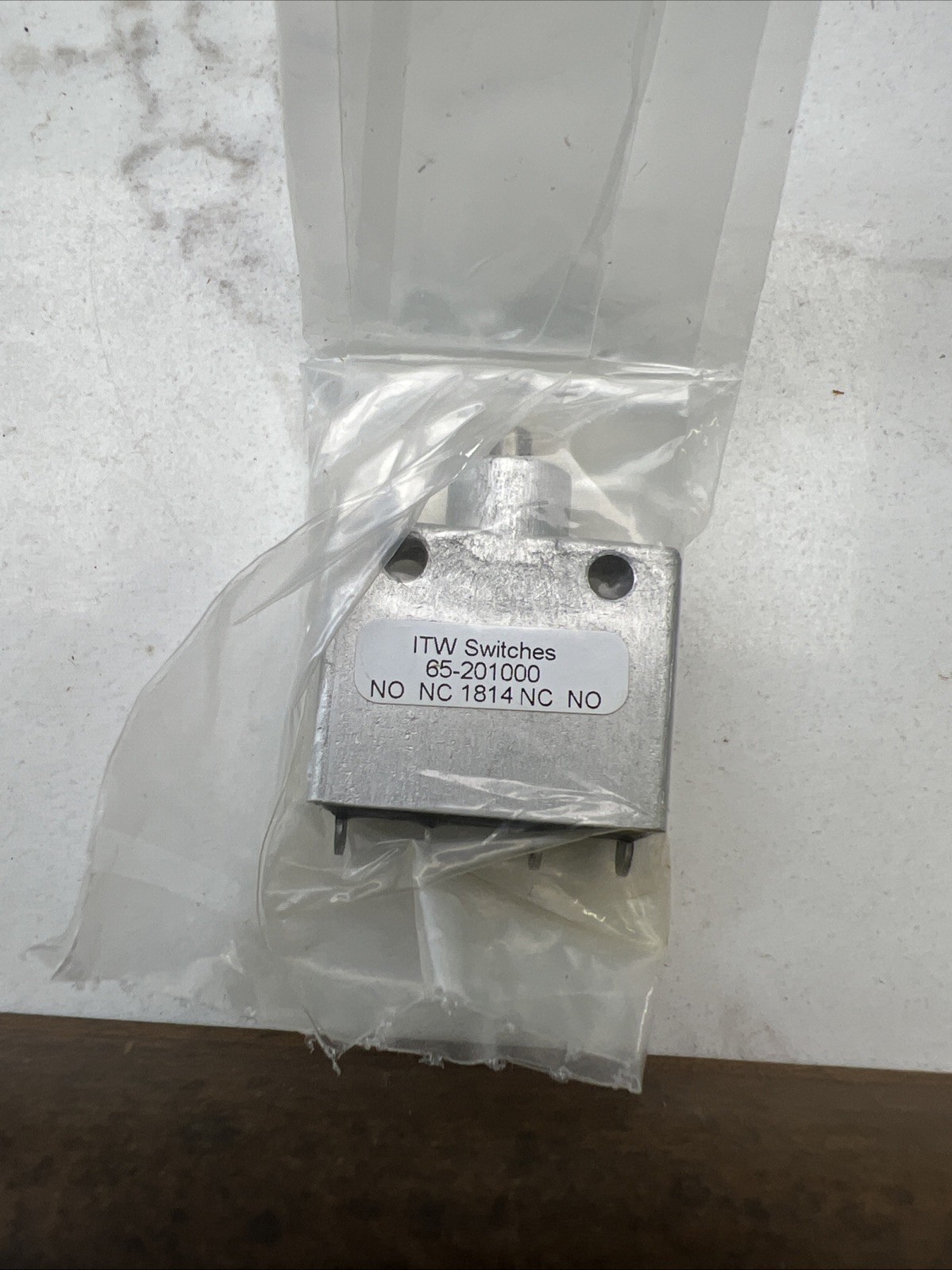 ITW SWITCHES 65-201000 SWITCH