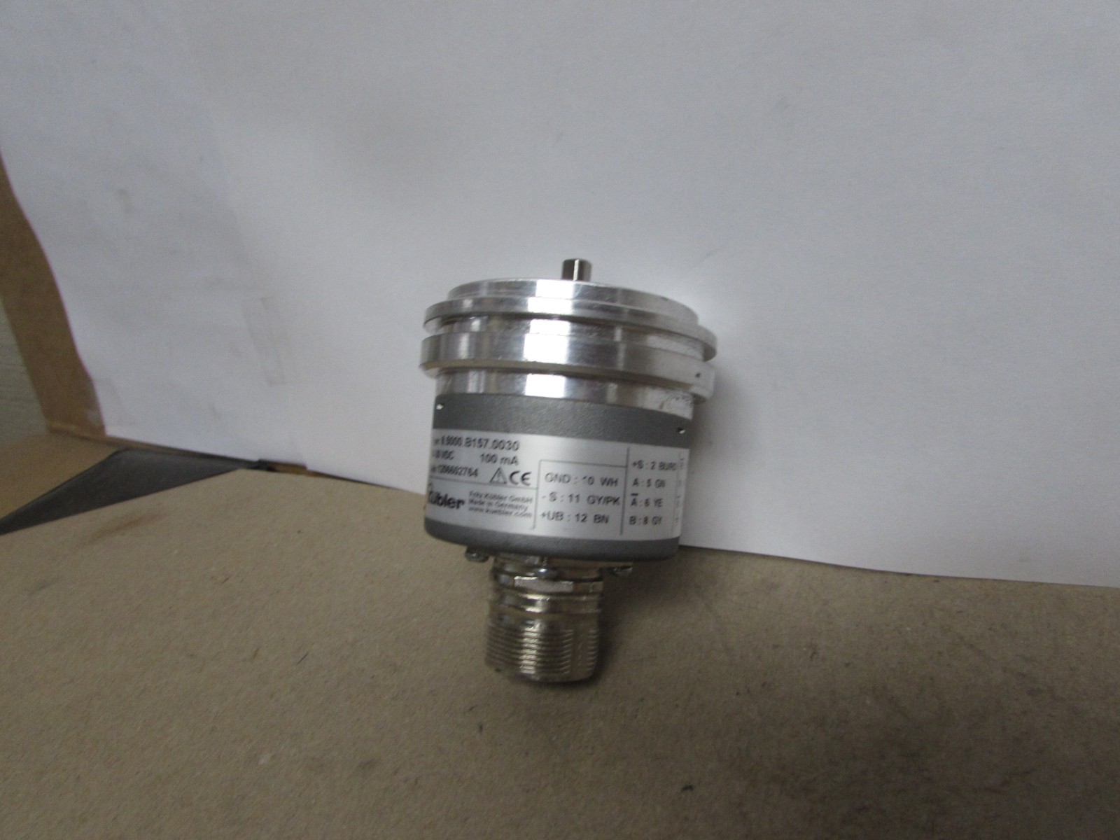 KUBLER 8.5000.B157.0030INCREME ENCODER 10-30 VDC (used – NO FACTORY BOX)