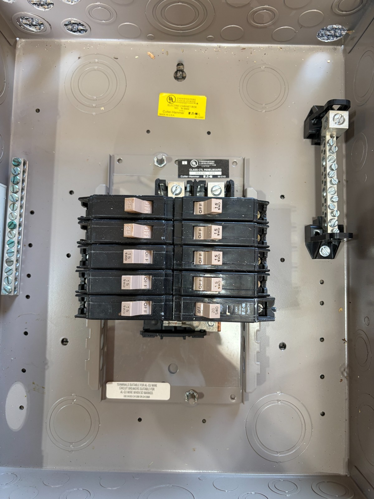 Eaton Cutler Hammer 125 Amp Indoor Main Breaker Panel Box w/ Breakers as seen