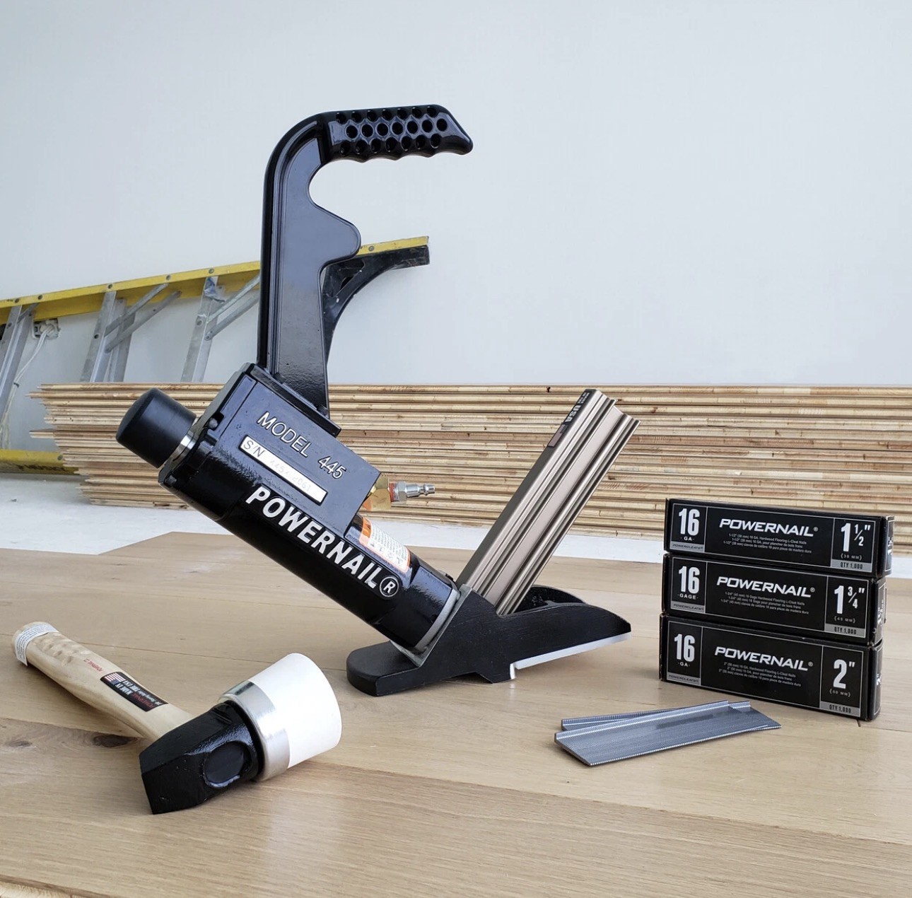 Powernail 445LSW Pneumatic 16 Gauge Flooring L-Cleat Nailer (NEW)