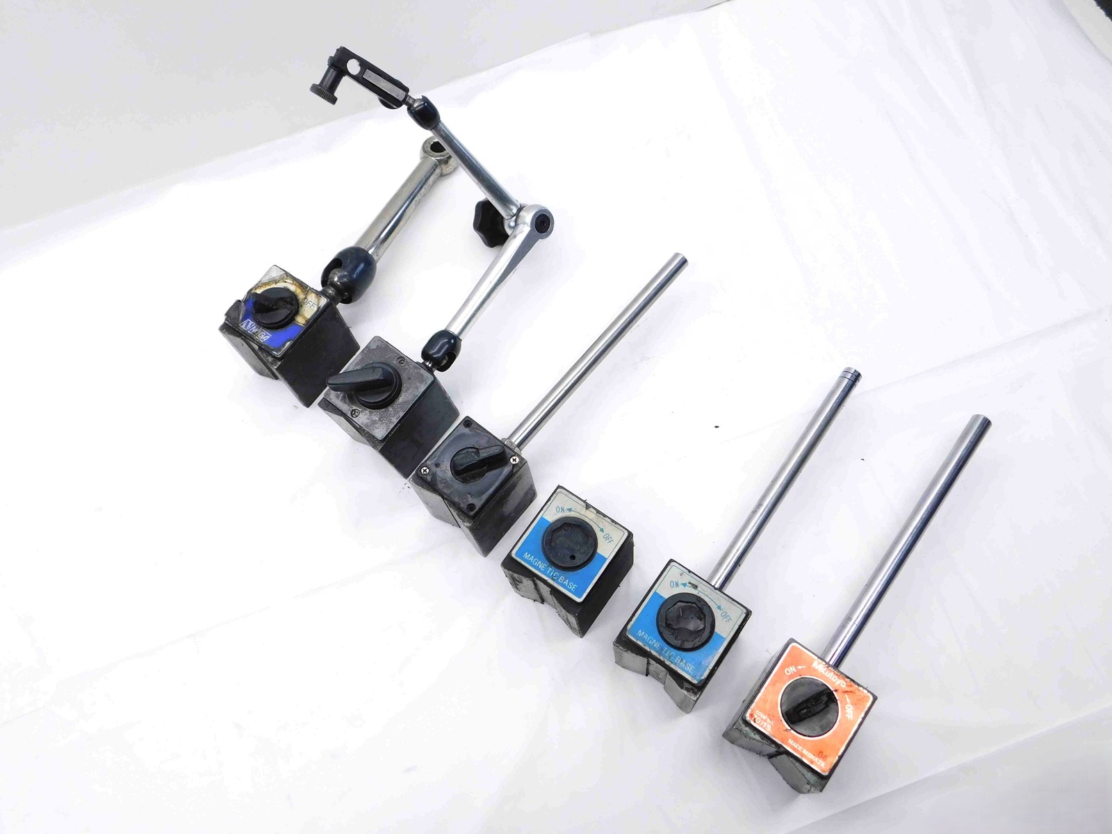 6pc LOT OF VARIOUS MAGNETIC STANDS MITUTOYO, NOGA AND OTHERS FOR INDICATORS