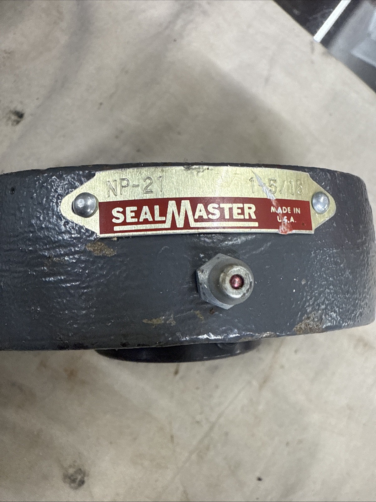 SealMaster NP-21 1-5/16 In Bore Diameter Cast Iron Housing Pillow Block Bearing