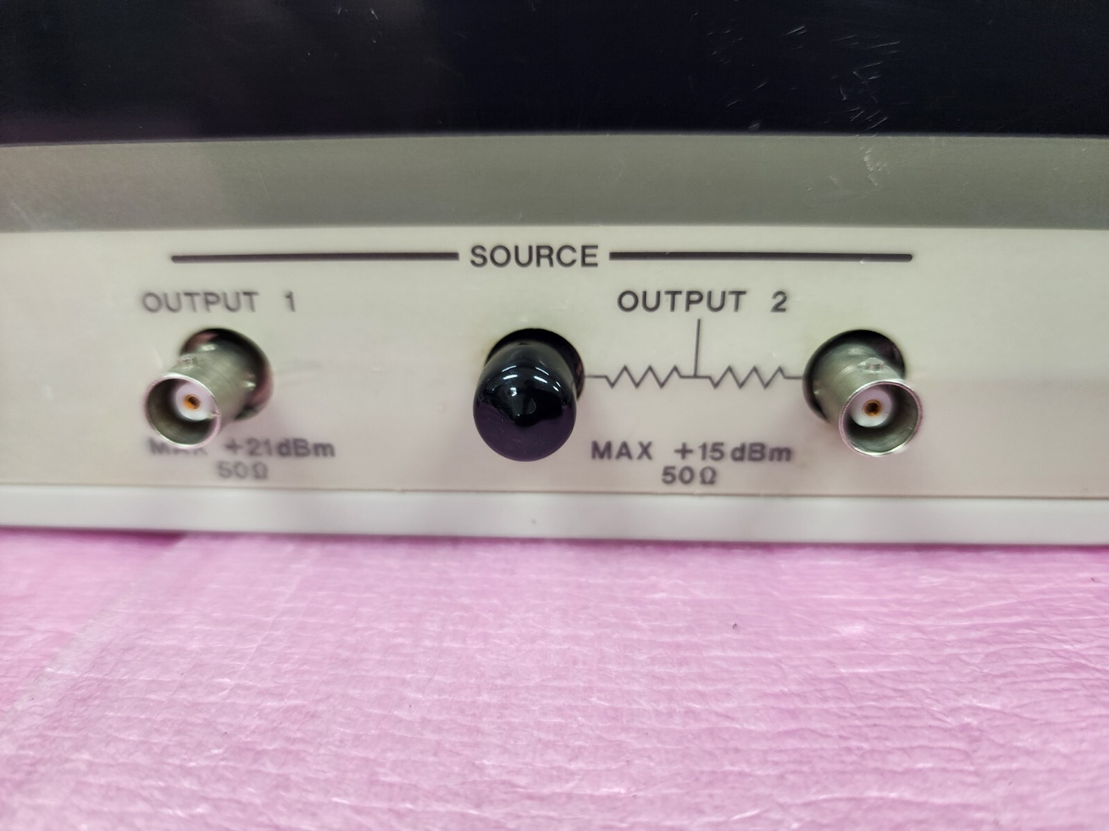 ADVANTEST R3752AH Network Analyzer 5 Hz to 500 MHz, Output 1/2, R, A, B channels