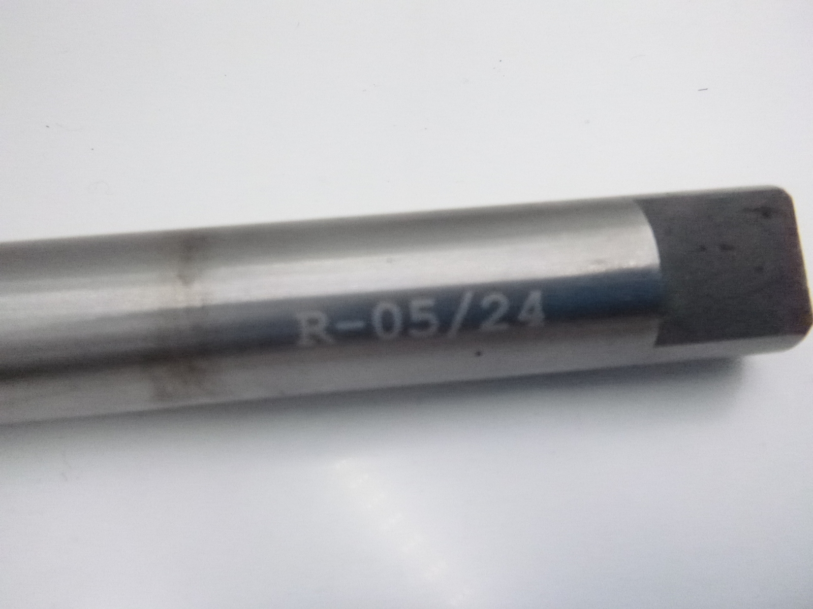 Guhring 3 Straight Flute Carbide Entire FL 20.000 x 6.800 R-05/24 Coolant Thru