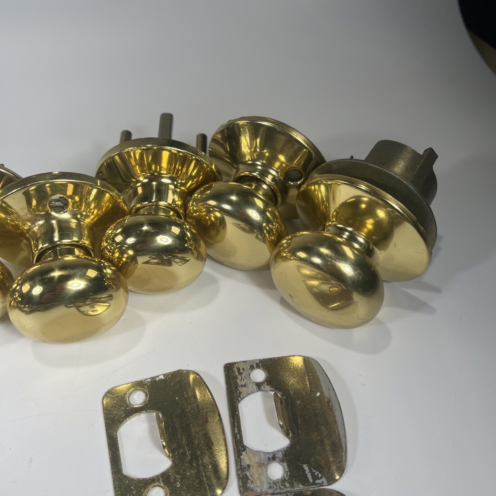 Schlage Brass Doorknobs Interior Locking Latches Door Jam Lot Of 10 NO KEYS