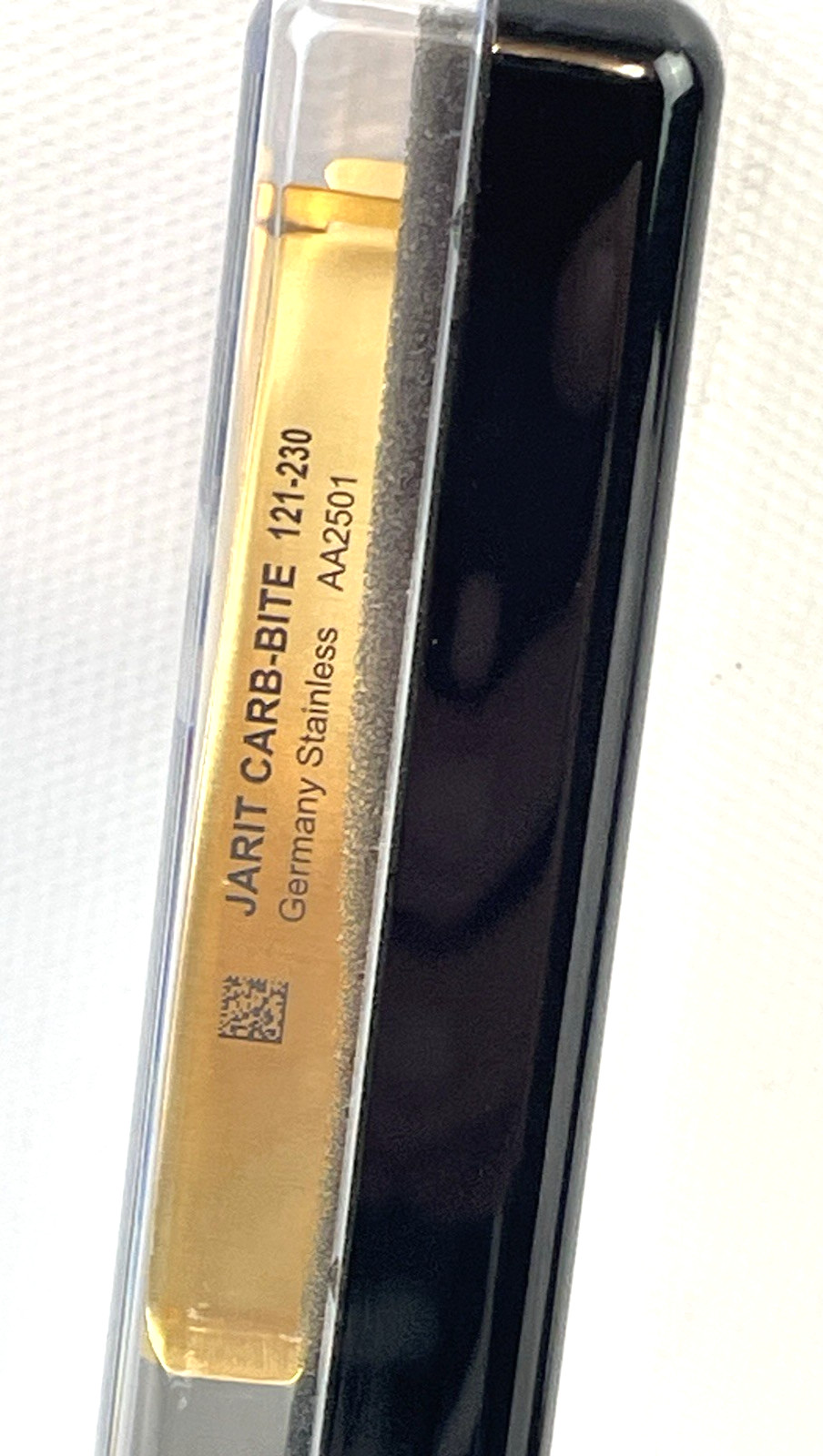 Integra Jarit 121-230 Castroviejo Straight Serrated Needle Holder 8-1/2”