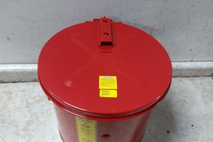 Justrite 27605 5 Gal Capacity Red Powder Coated Steel Dip Tank