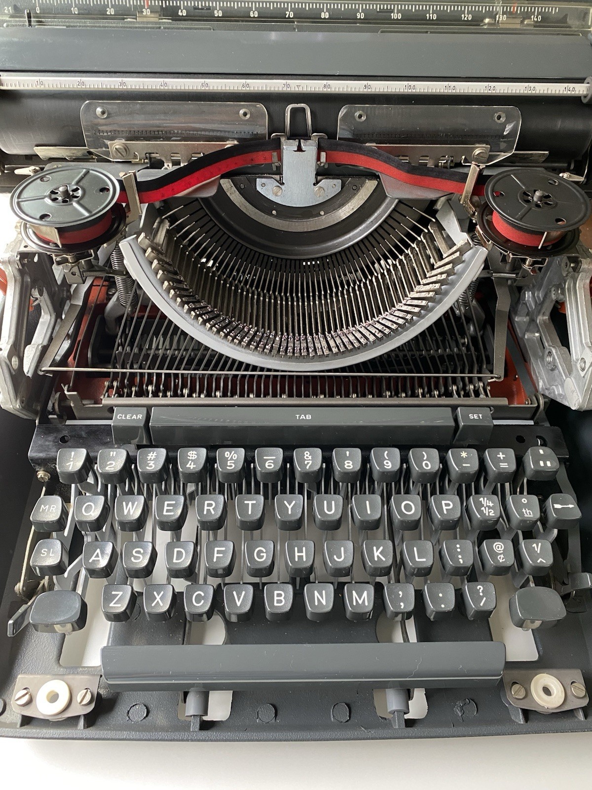 Olympia International SG3 Manual Typewriter w/ Dust Cover in Exc Clean Condition