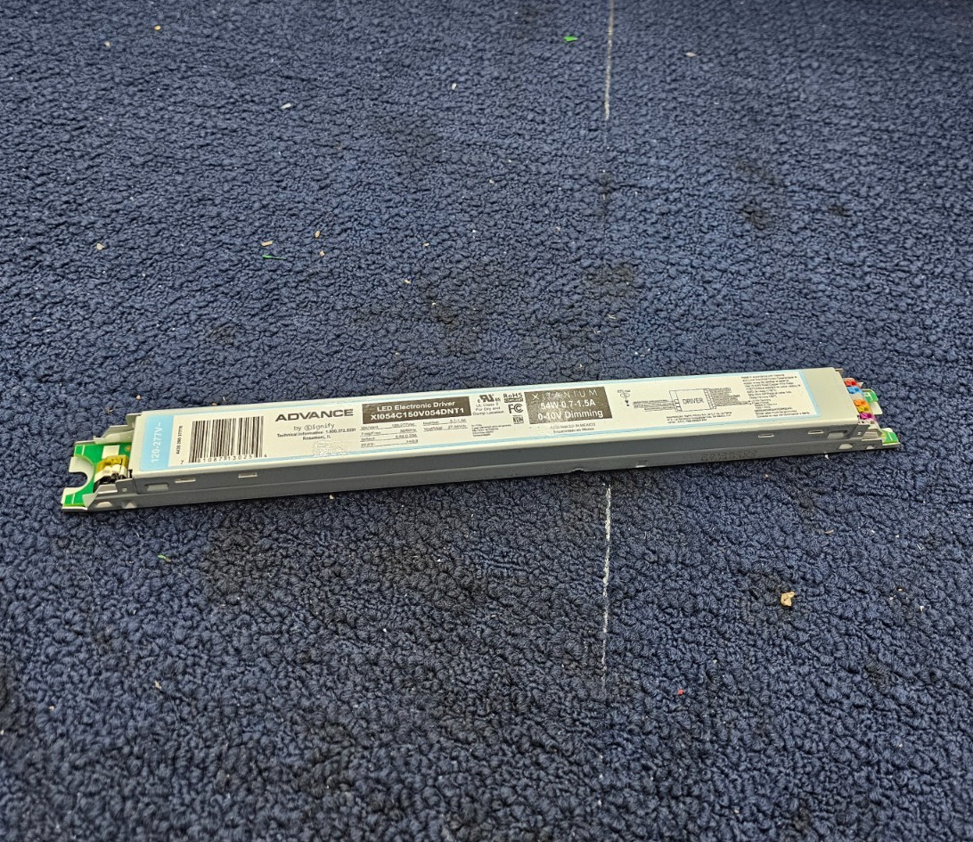 ADVANCE XI054C150V054DNT1 LED Electronic Driver 120-277V 54W 0-10V Dimming