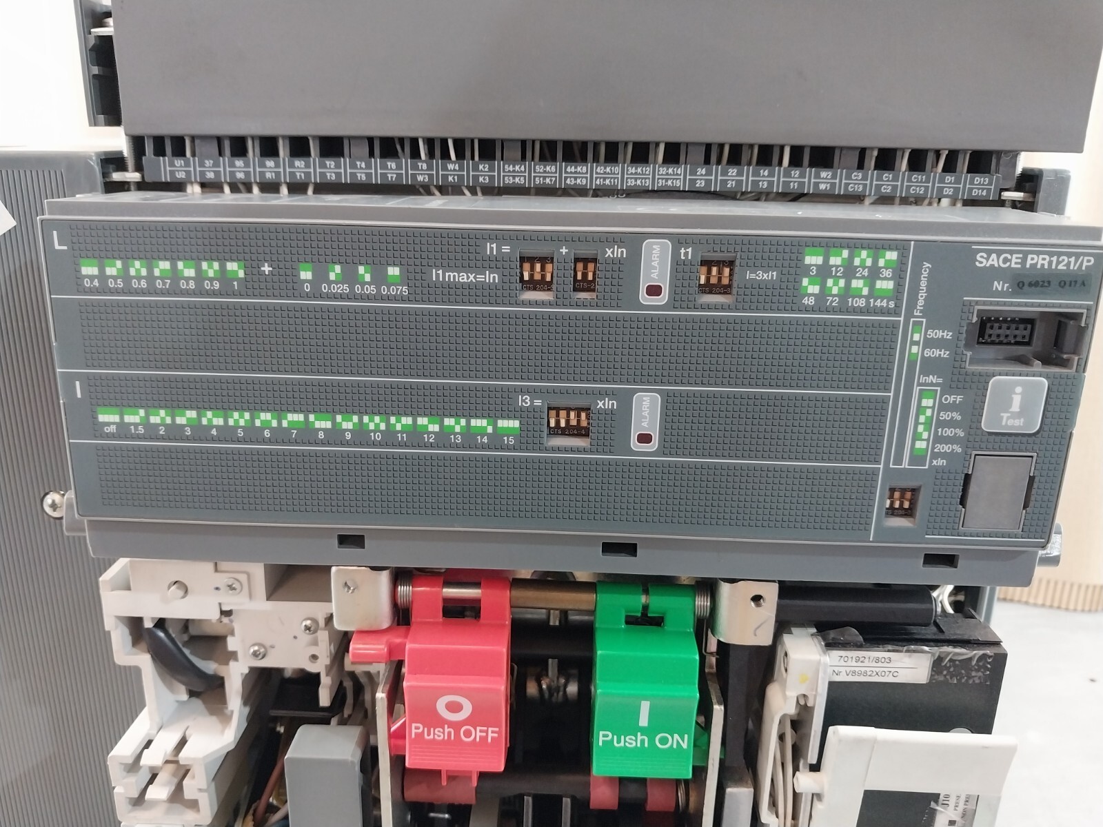 ABB SACE E2N 20 Emax Circuit Breaker IEC 60947-2 110-120V 50/60Hz CAT B