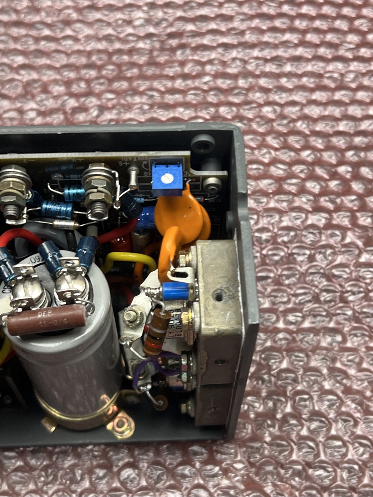 Lambda LYS-W-5 Ac To Dc Power Supply 105-132v-ac 35a Amp 5v-dc 290w
