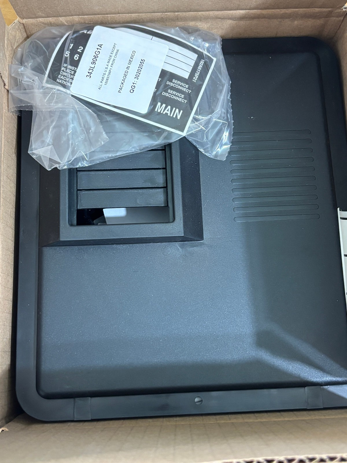 ABB 125A Main Lug Load Center TPLQ412C – Indoor NEMA 1 – Open Box / Used