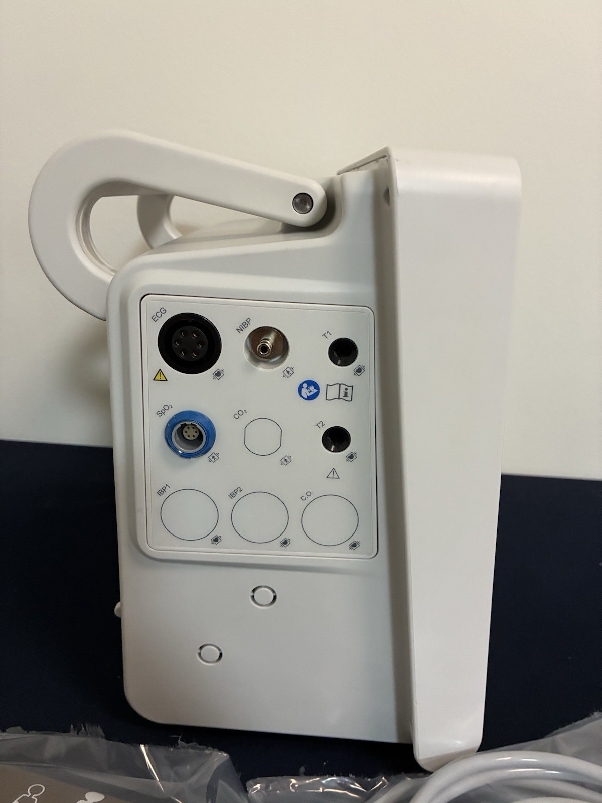 DRE Waveline EZ Max Patient Monitor – Original Edan iM60 – Tested – Accessories