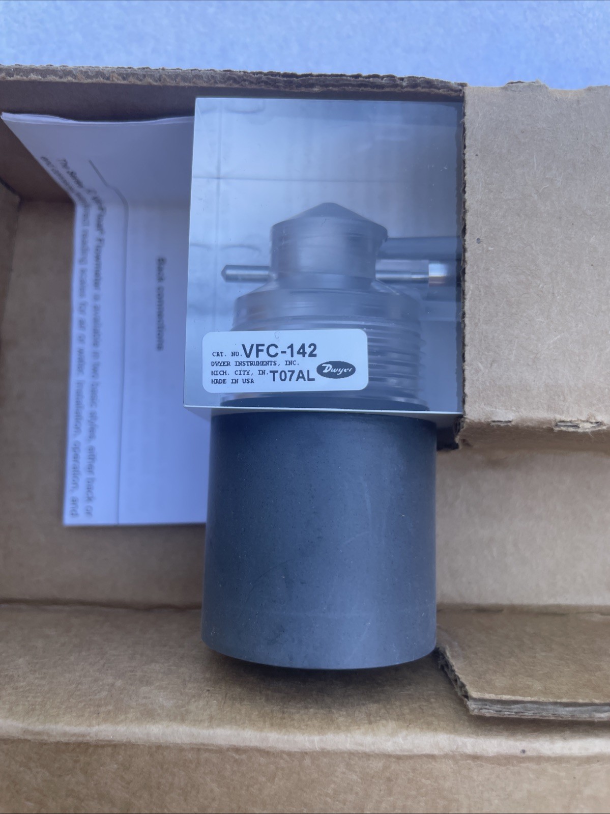 Dwyer Instruments VFC-142 Flowmeter, Range 1-10 Gpm Water. New In box!!