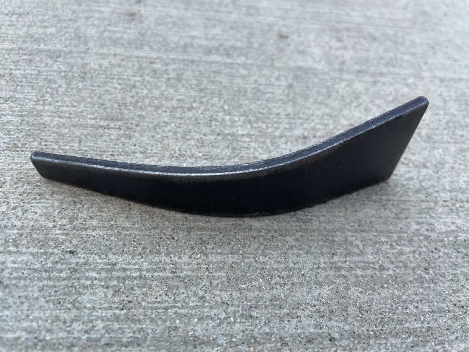 Sandbaggy Curved Aluminum Form Wedge for Concrete Forms (Reusable)