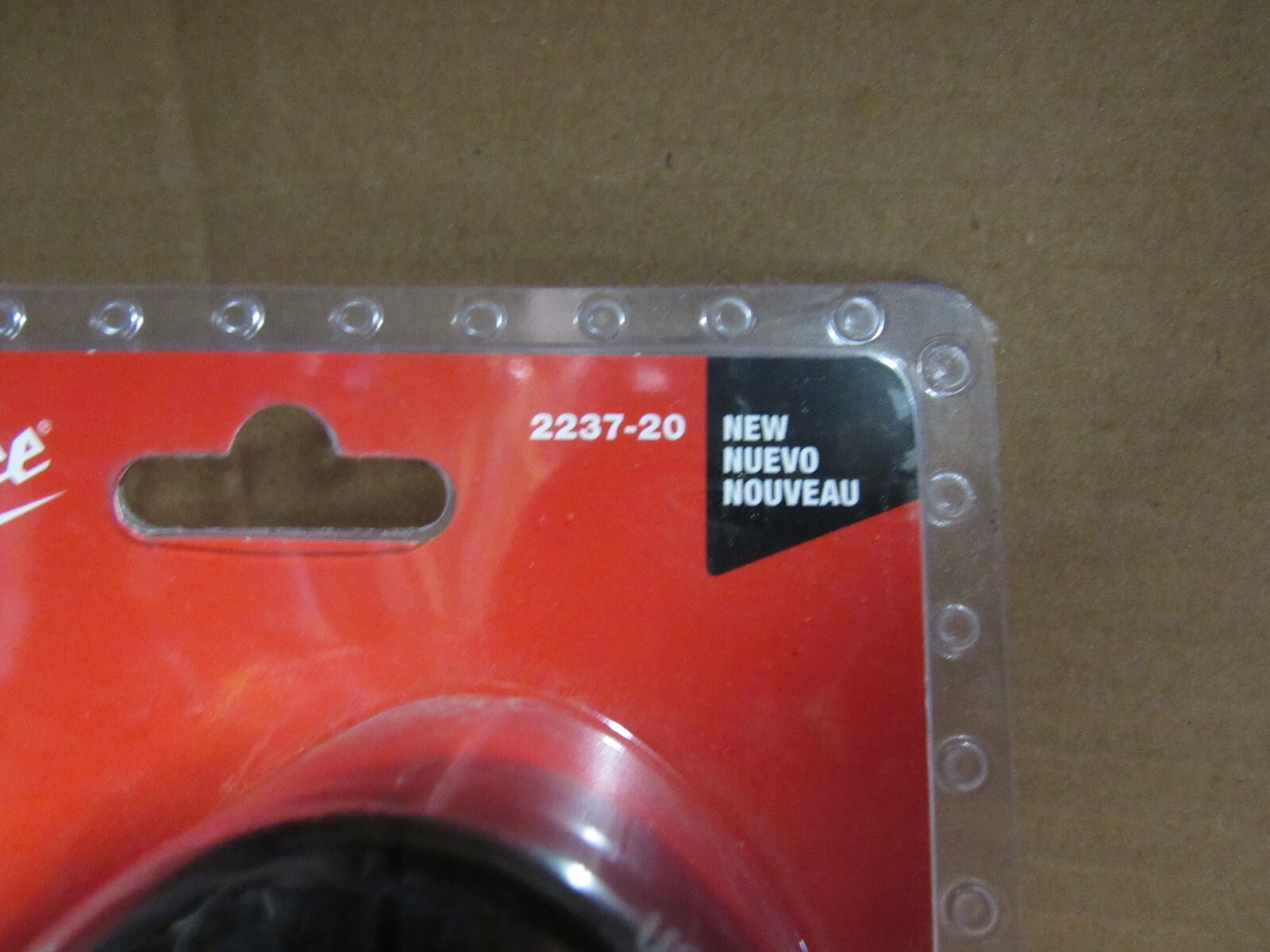 new Milwaukee 2237-20 600A AC/DC Digital Clamp Meter – NEW!