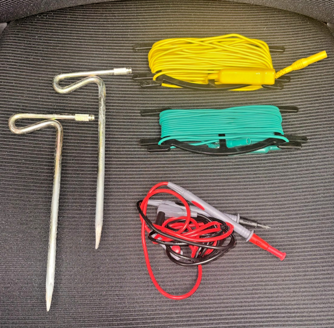 Extech 382252: Earth Ground Resistance Tester Kit
