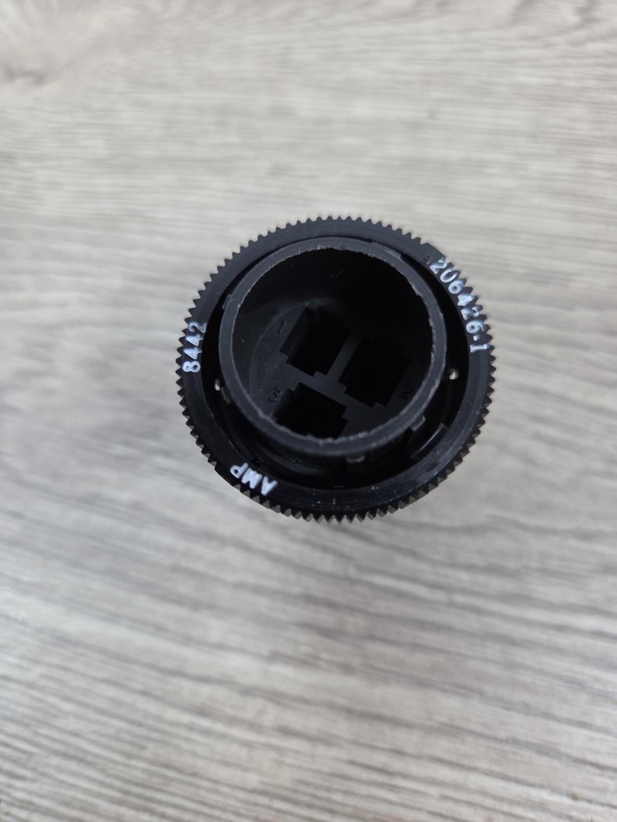 NOS AMP / Tyco 206426-1 , 3Pos Straight Plug Connector