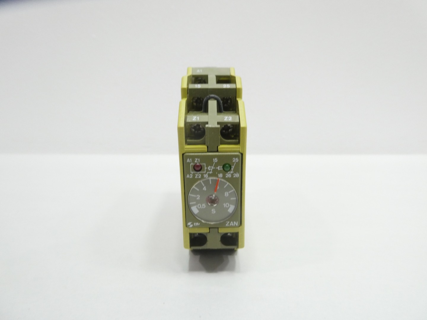 Pilz ZAN/10S/FBM Safety Relay 100-240v-ac