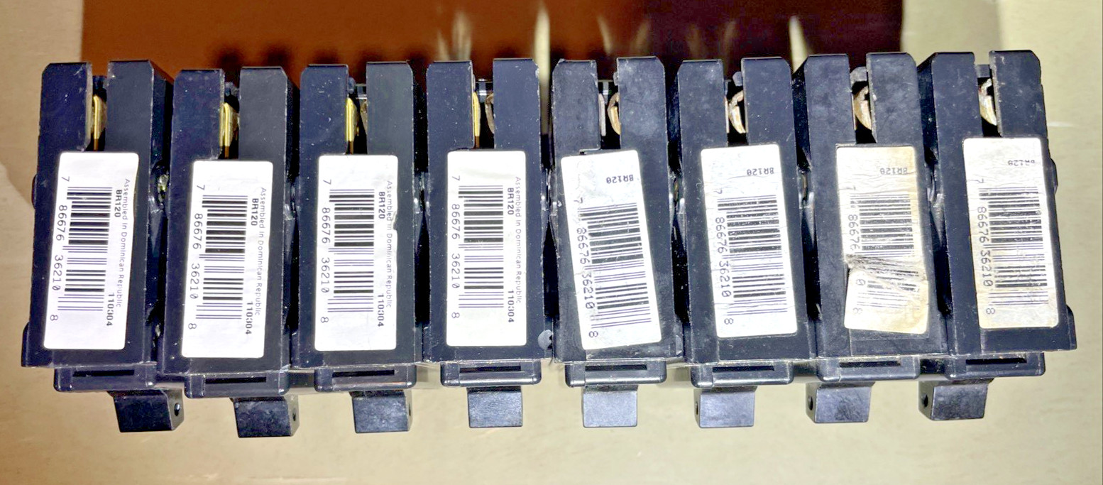 (8) New Eaton BR120 Thermal Magnetic Circuit Breaker, Lot of 8 ***FREE SHIPPING
