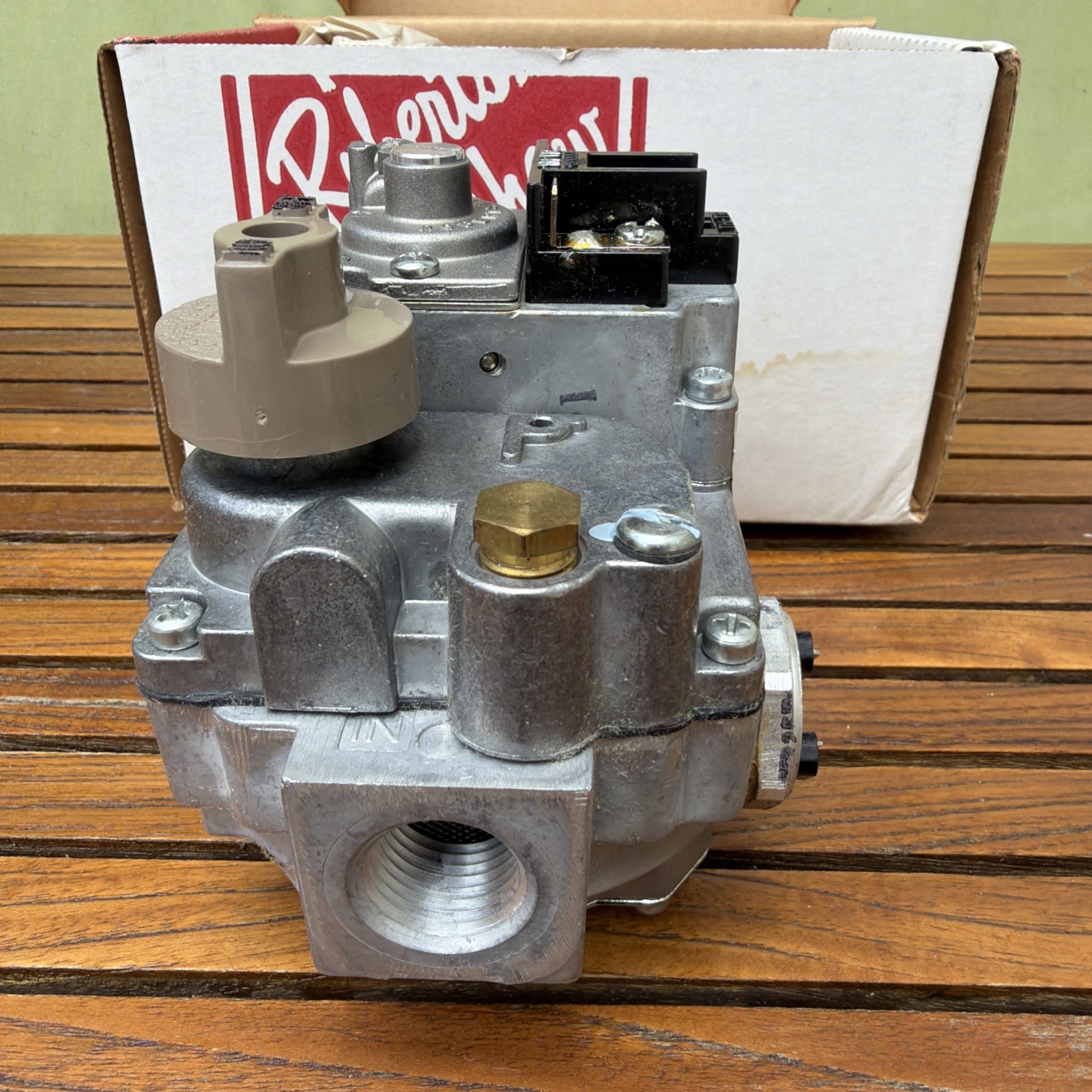 Robertshaw Gas Valve 700-049 7000BDER-STA for Fryer – Frymaster Pitco and more