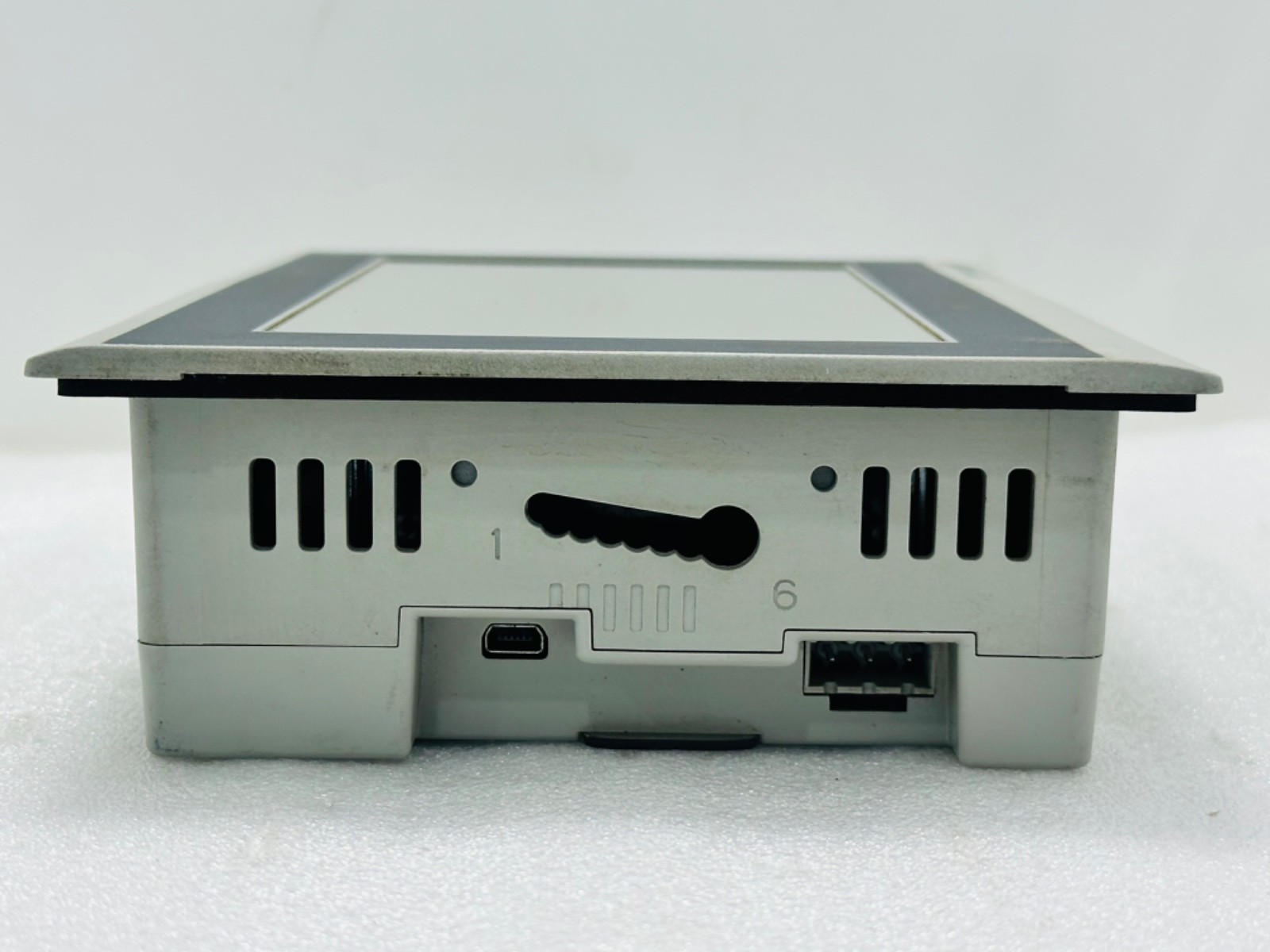 NEW ALLEN BRADLEY 2711R-T7T Ser. A PanelView 800 7″ HMI Terminal 24VDC 2711R T7T