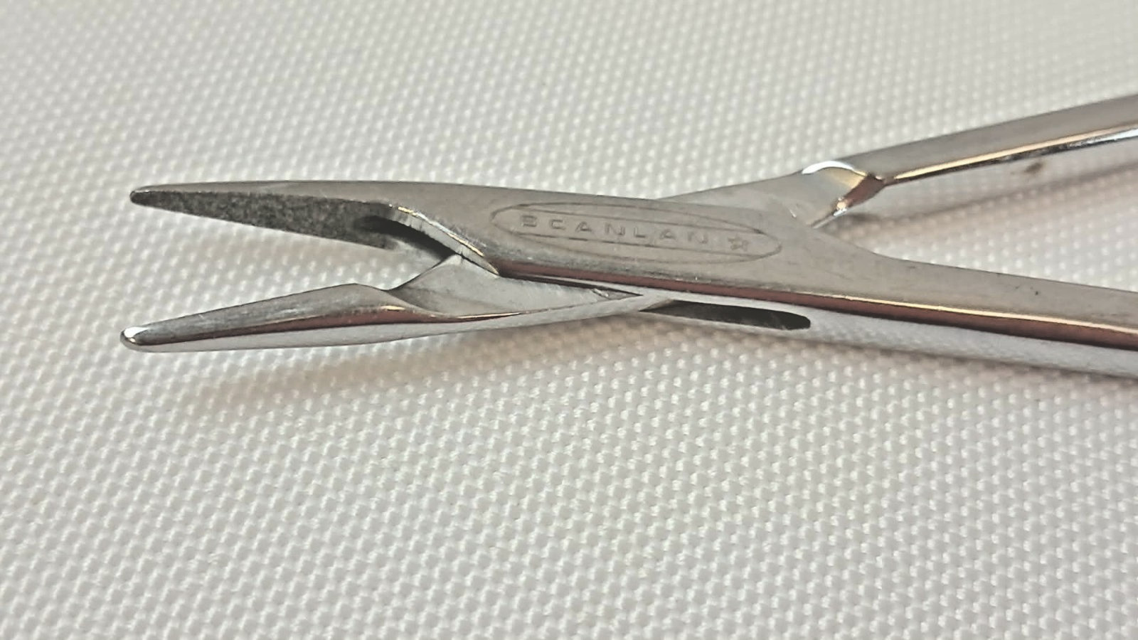 Scanlan 6006-36 Micro Needle Holder DIAMOND DUST jaws 8-3/4″ (22.0 cm)