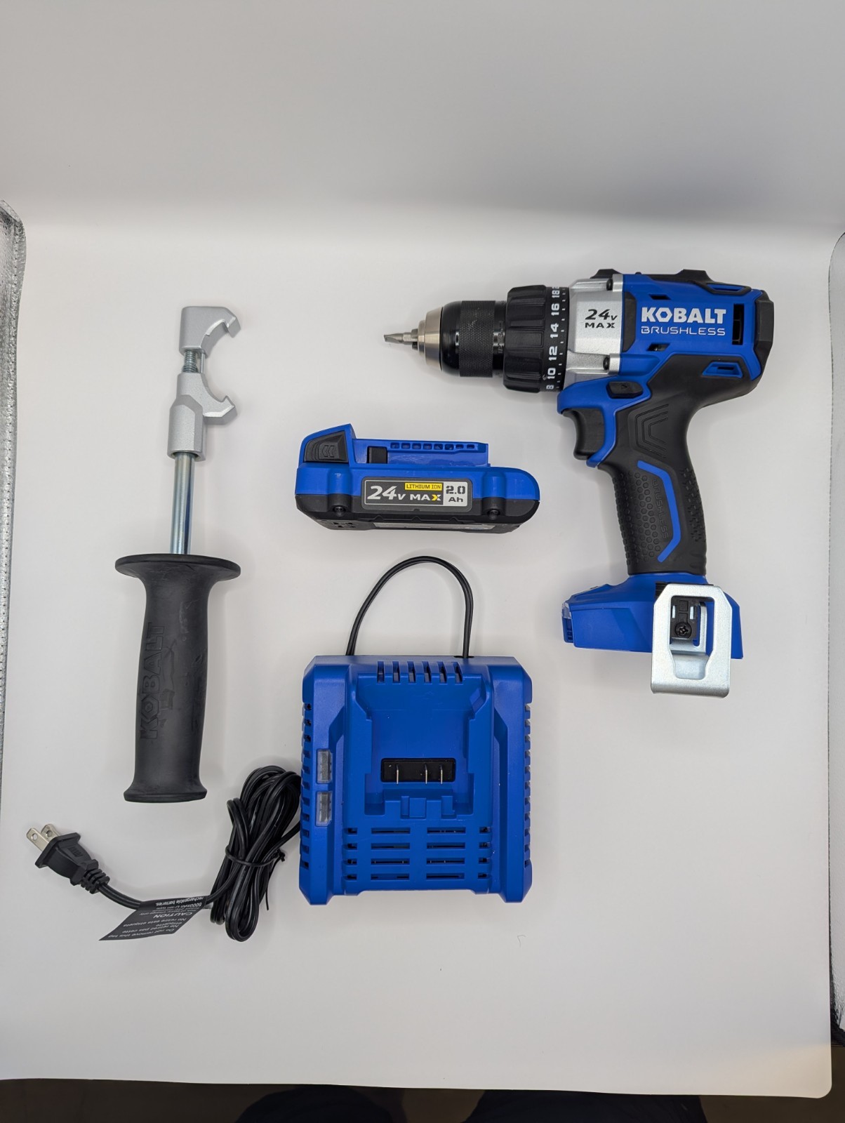 Kobalt 24V Max Brushless Drill Driver with Battery/Charger/Soft Bag and Bit Set