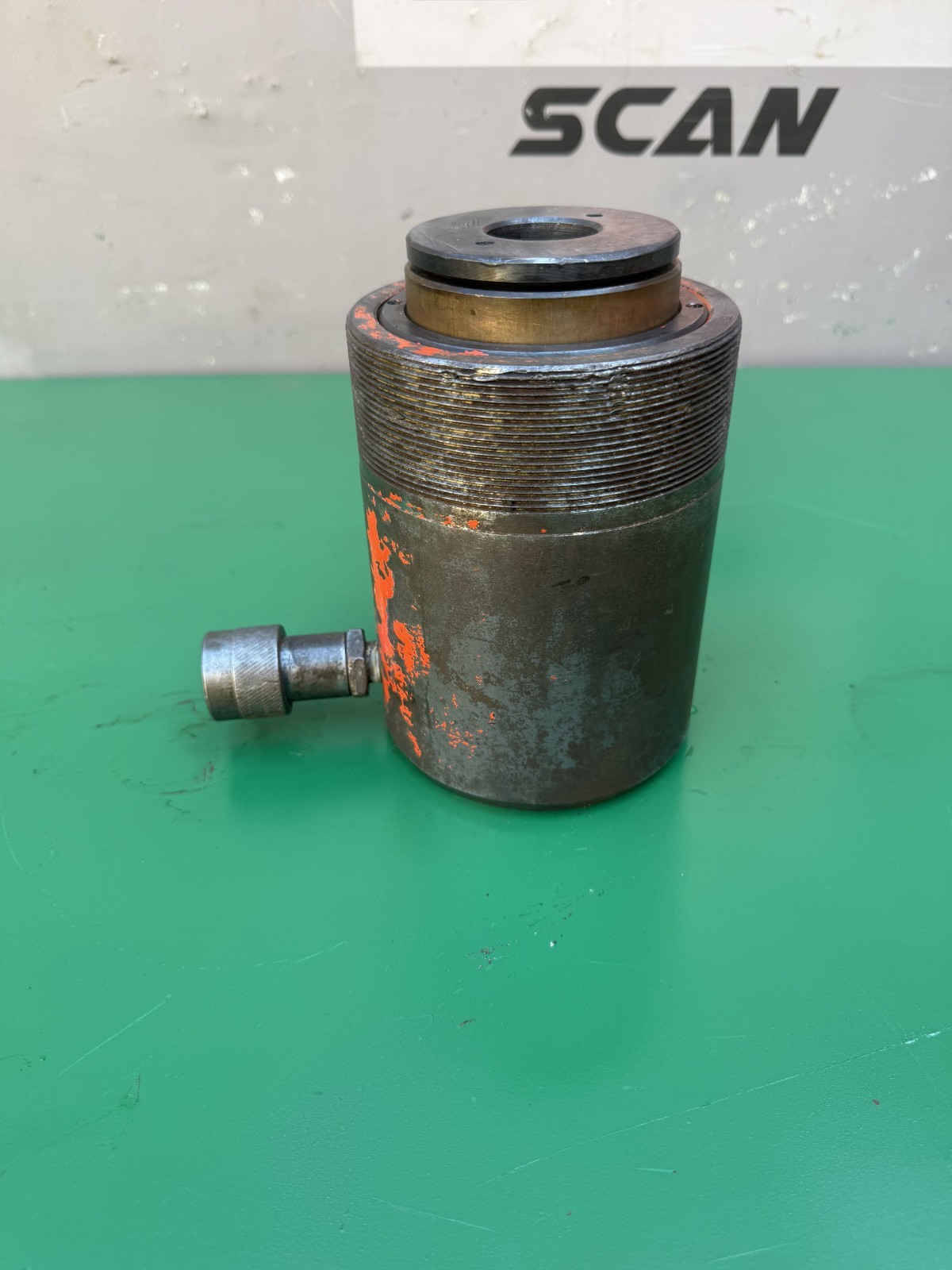 SPX Power Team 30 Ton Hollow Ram Hydraulic Cylinder 2″ Stroke. Nice.