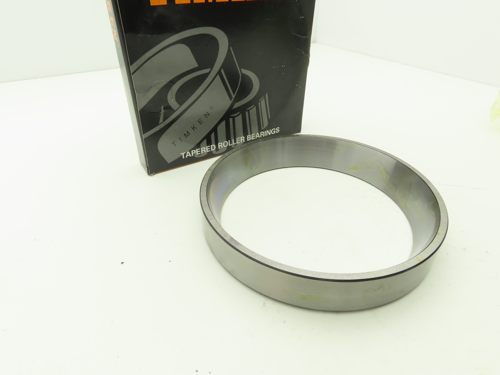 Timken 792-20024 Tapered Roller Bearing Cup Non Flanged 8.125″ OD x 1.375 Width
