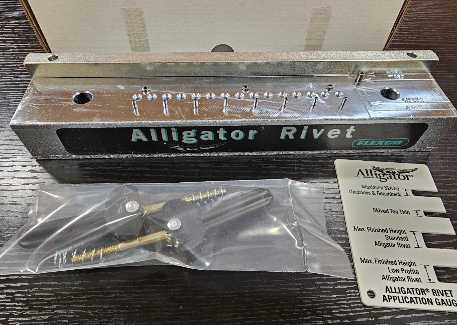 Alligator Rivet Lacing Tool 7″ Farm Tool 15004