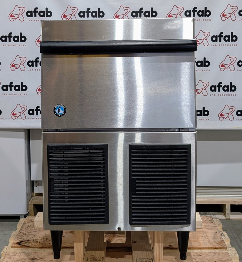 Hoshizaki F-330BAJ Flaker Ice Maker, Air-Cooled, Built in Storage Bin