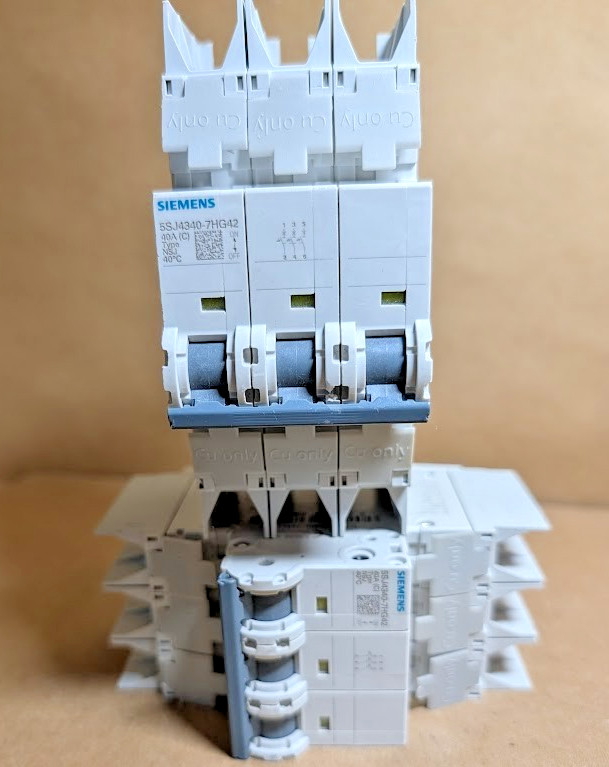 Siemens 5SJ4340-7HG Miniature Circuit Breaker, 3P, 40A, 400V (New NB)
