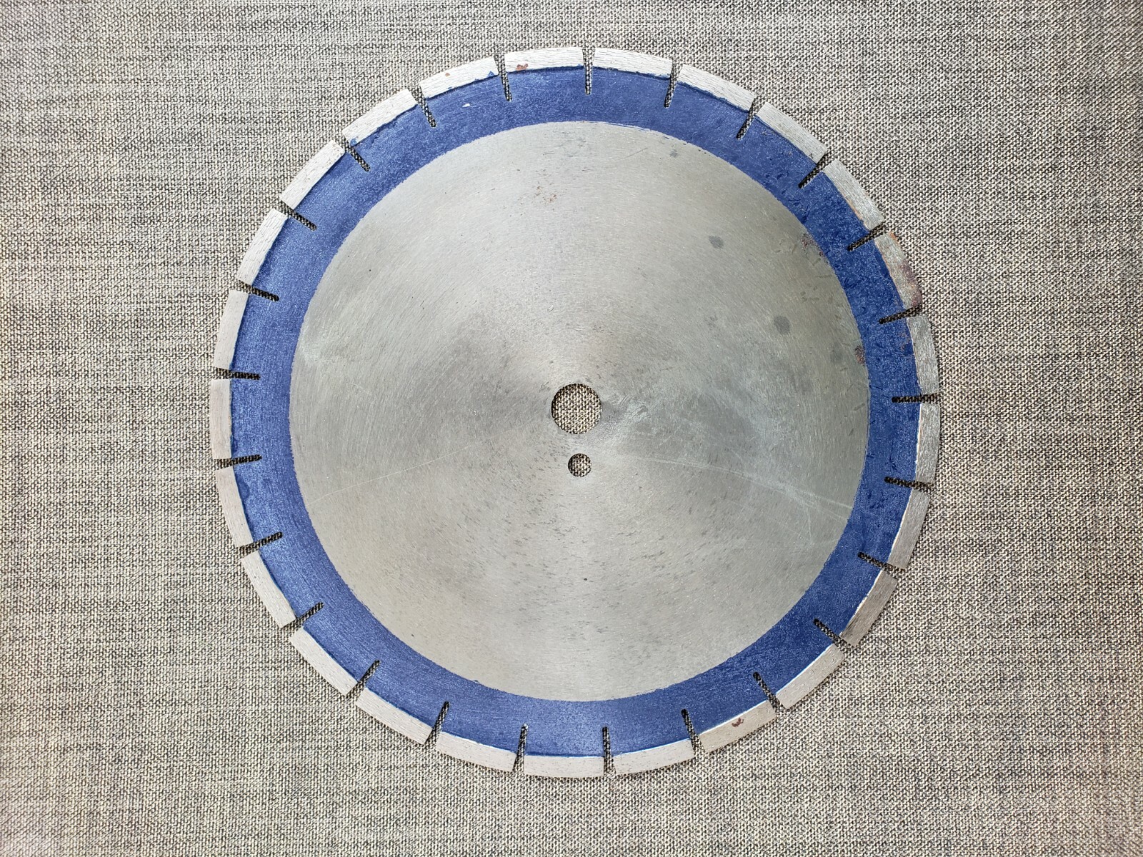 Diamond Saw Blade – Concrete 12″x1″ bore, 21 teeth, 3.2x39mm segments CLEARANCE