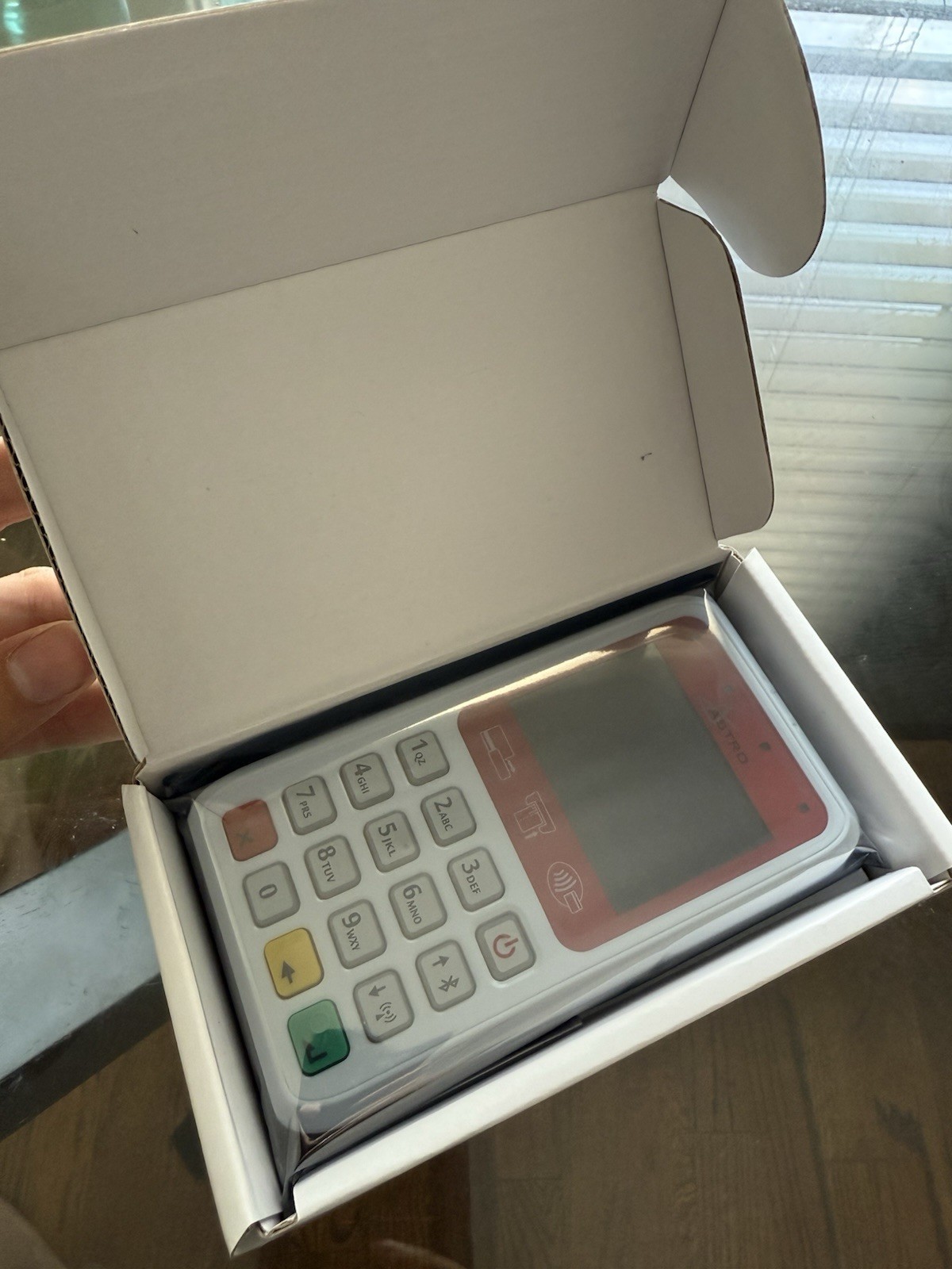 Castles Technology MP200 EMV Credit Card Reader MP200-HW-v1.05 Wi-Fi Bluetooth
