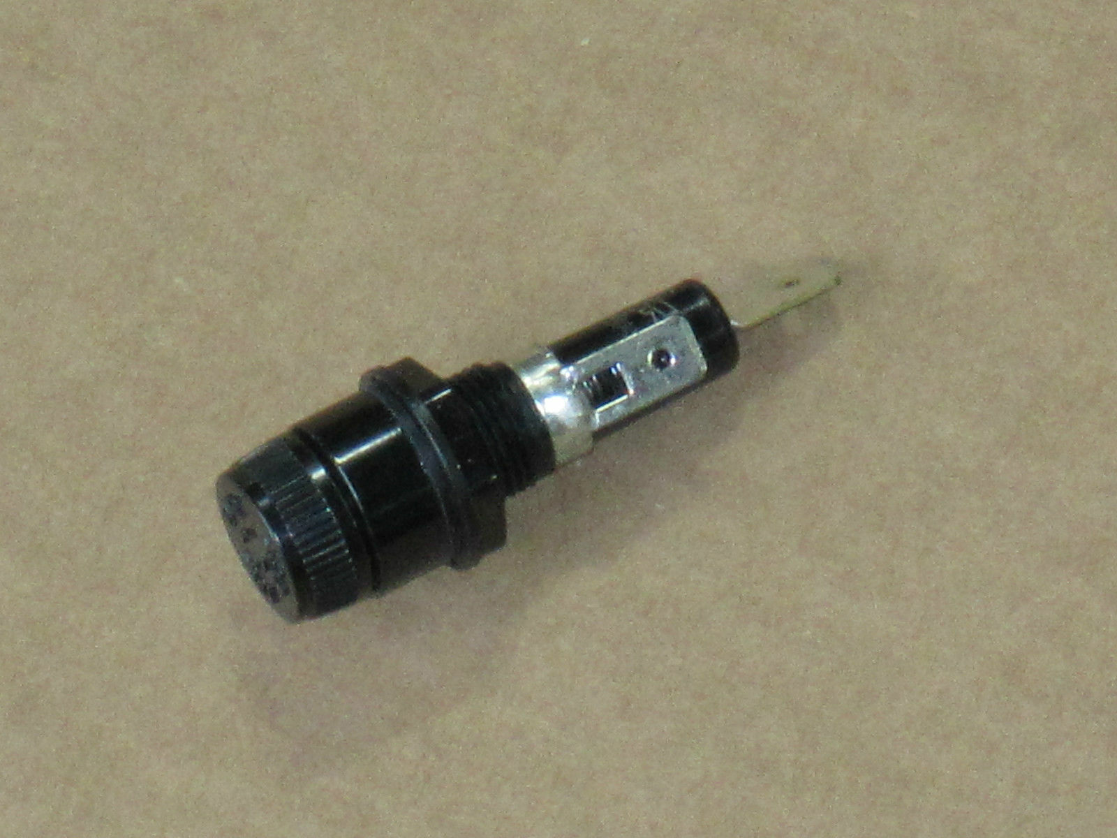 FUSE HOLDER FOR IH INTERNATIONAL 154 CUB LO-BOY 184 185 FARMALL