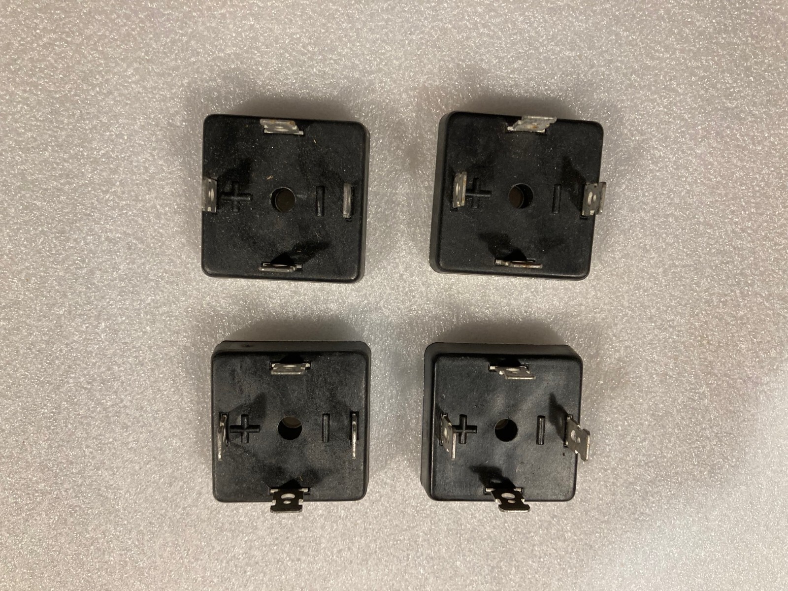 4 Pieces MDA3504 Motorola 400 Volt 35 Amp Bridge Rectifier