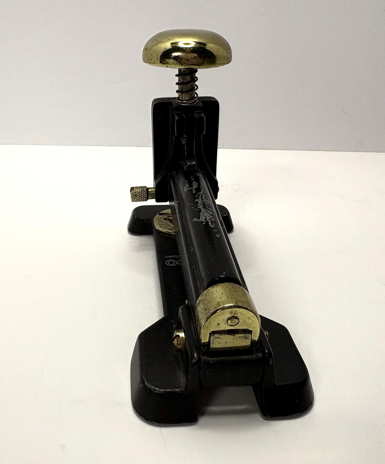 El Casco M-10 Desk Stapler – Made In Spain – Black & 23k Gold Plating