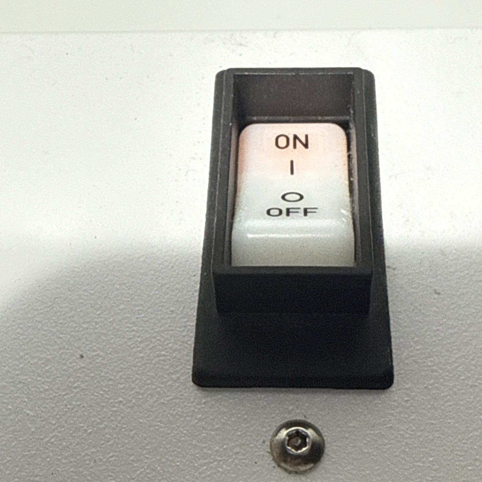Toroid Medical Grade Isolation Transformer ISB-060A 4 Outputs 120V