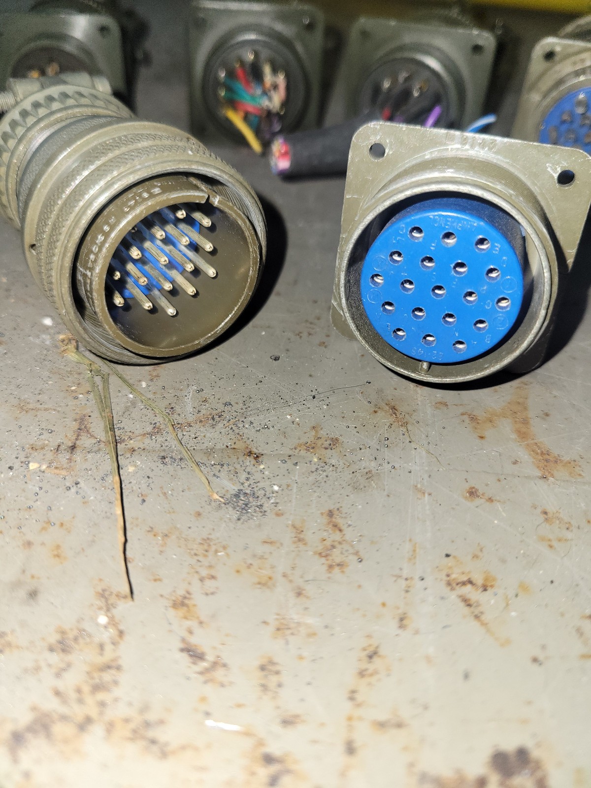 ITT CANNON 19 Pin Plug Connector Cannon G Mil. Spec Circular Connector LOT of 5