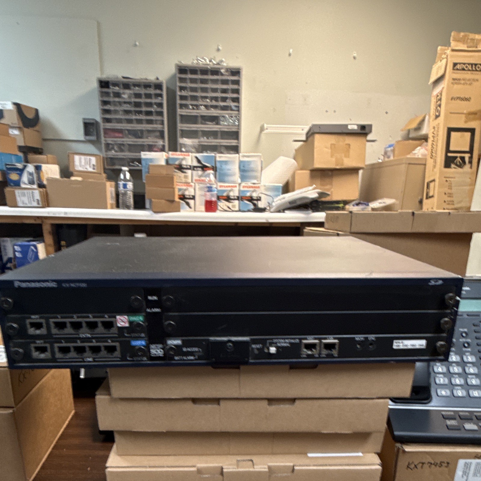 Panasonic KX-NS500 Hybrid VoIP IP-PBX Phone System VoIP MPN KX-NS500