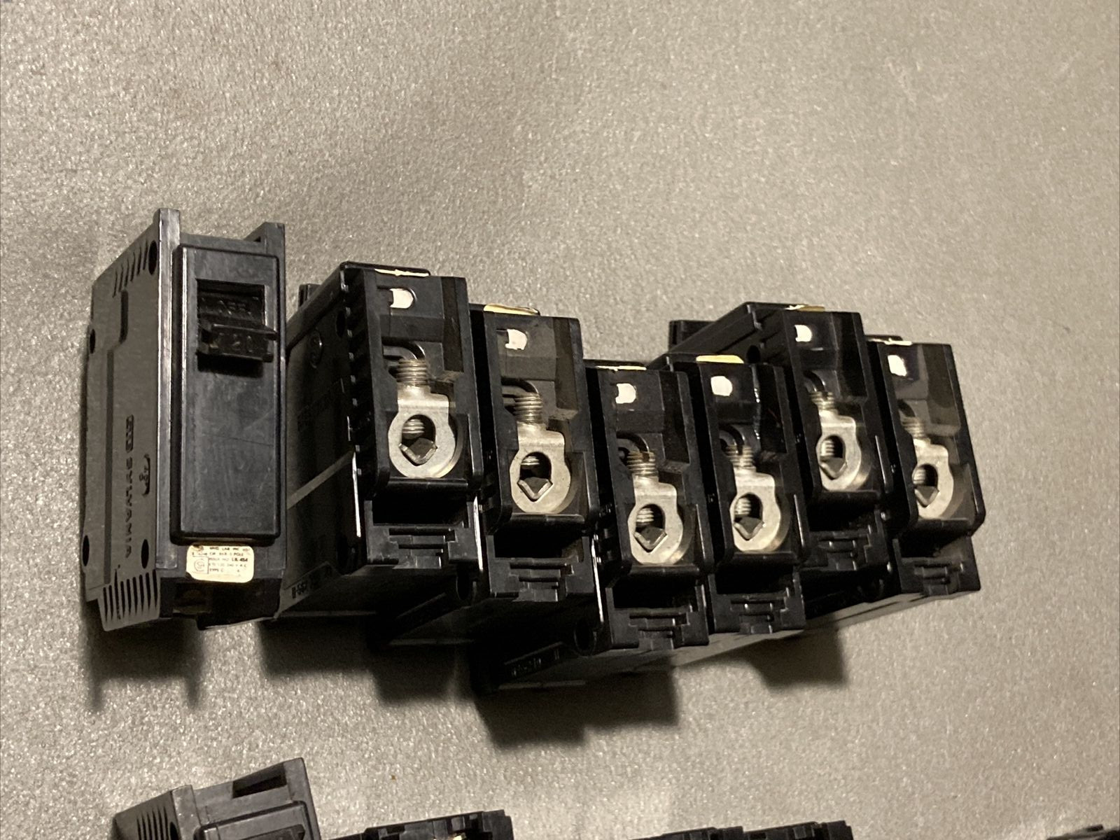 Challenger Style E16248 C120 1 Pole Amp Circuit Breaker 120V +Free Shipping!