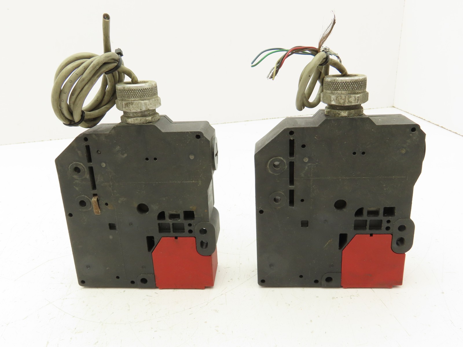 Omron D4JL-3NFG-C5 Guard Lock Safety-Door Switch Lot of 2