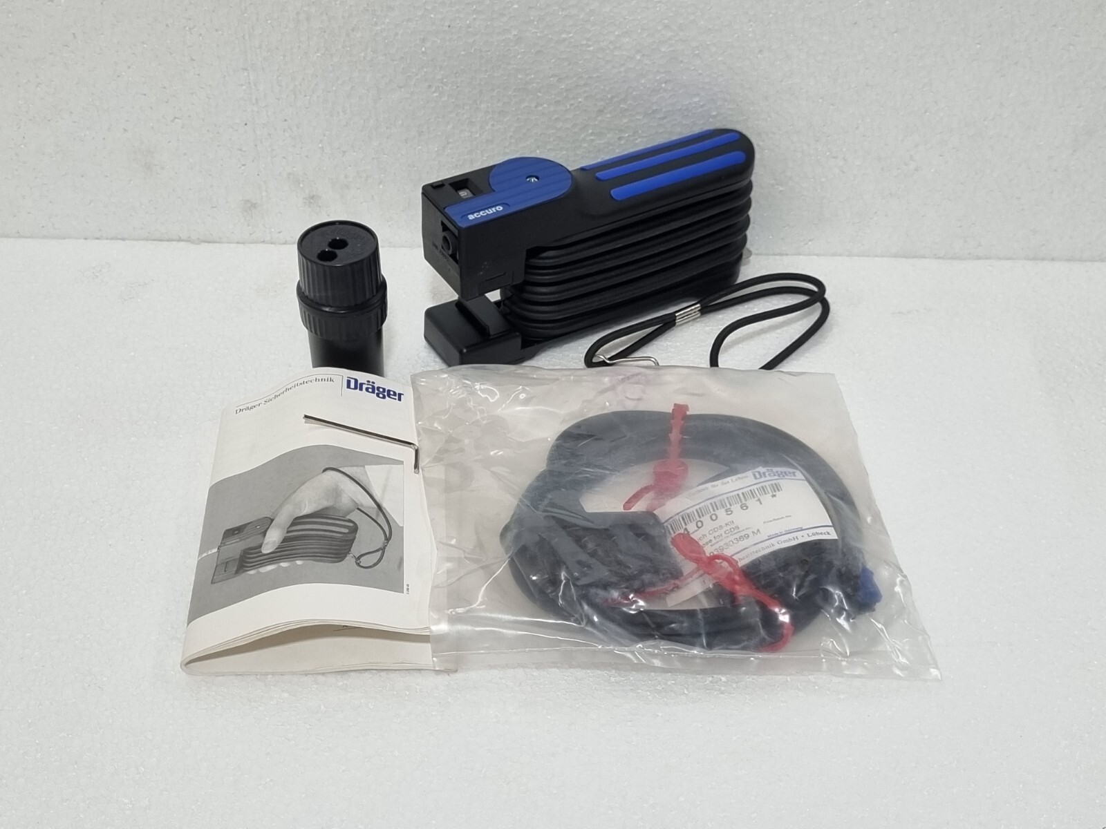 DRAGER ACCURO GAS DETECTOR PUMP 6400000, WITH TUBE OPNER AND EXTENSION HOSE