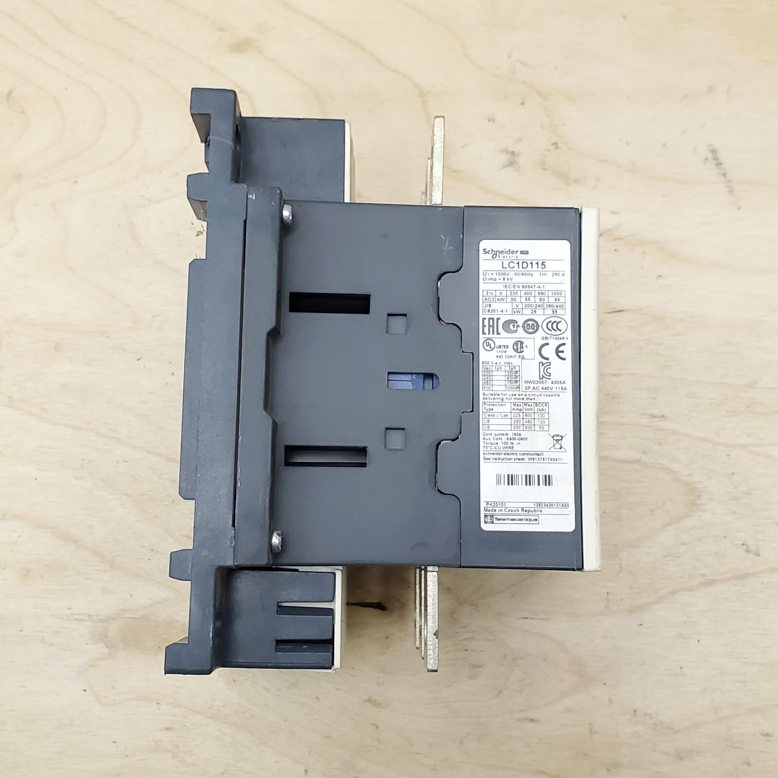 Schneider LC1D115 160 Amp Contactor w/ 24VDC Coil rated 75HP @ 480VAC – NEW