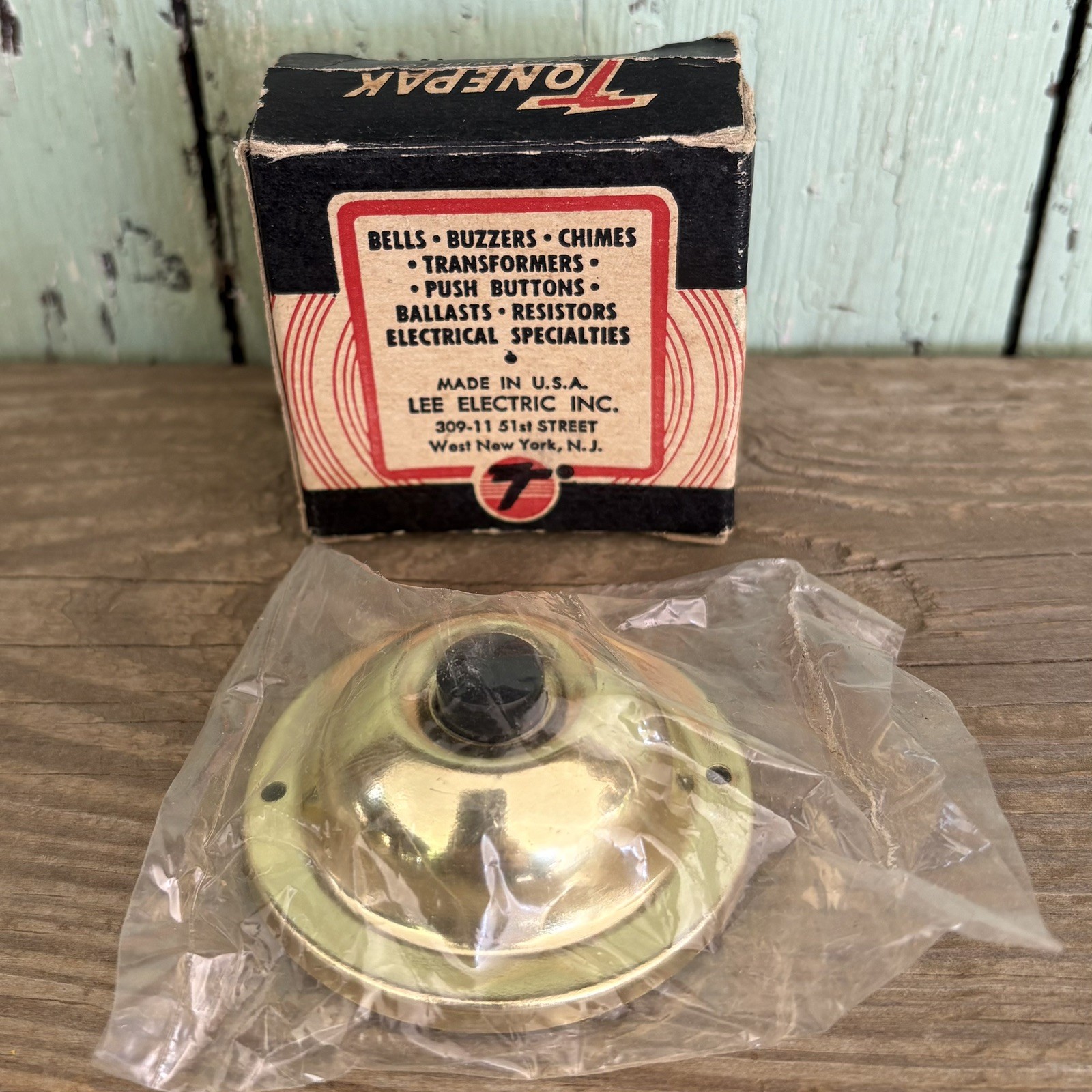 Lot of 4 Electrical Signaling Devices Tonepak, Edwards, unbranded, new old stock