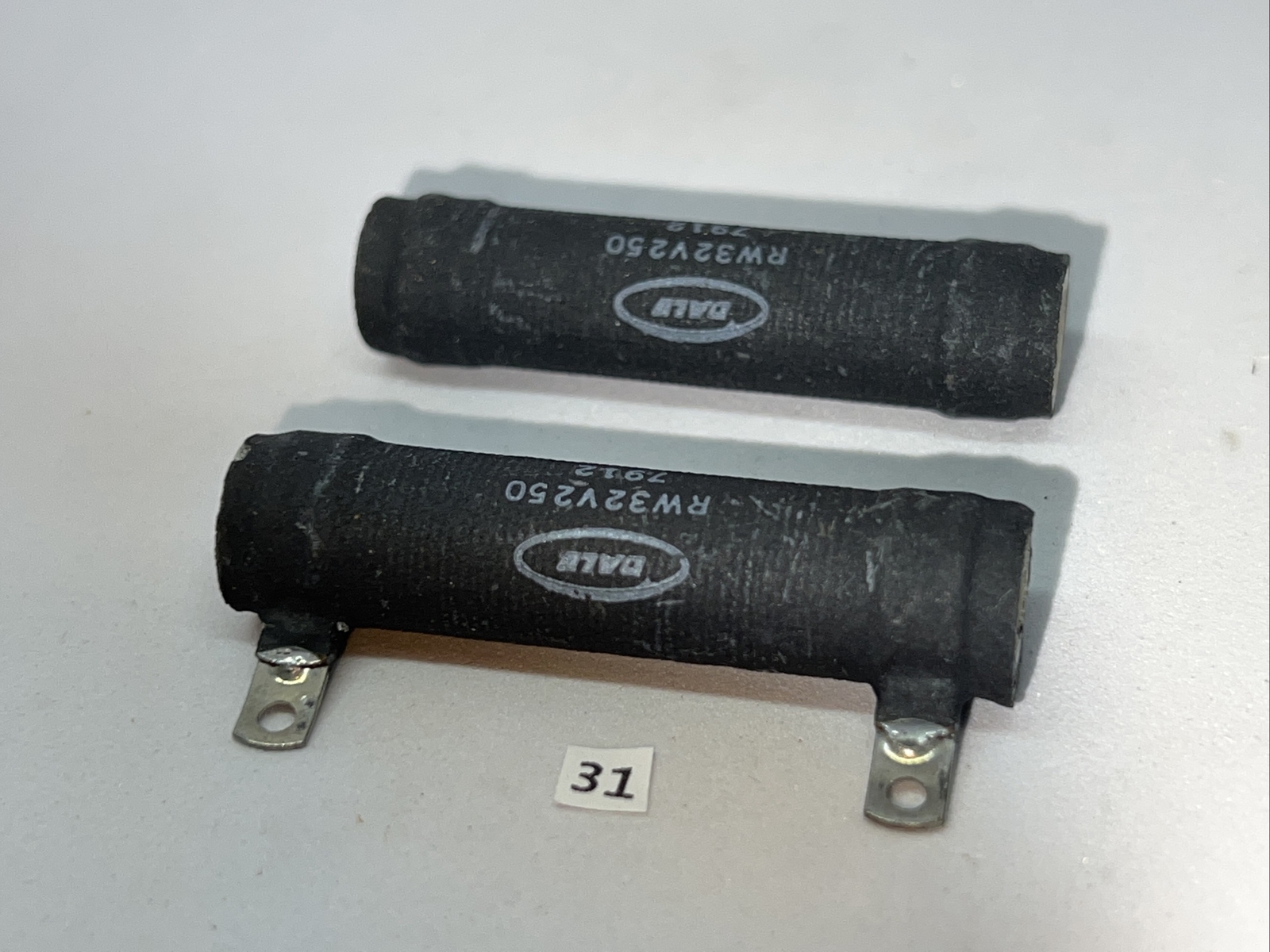 Dale Power Resistor 25 Ohm, 20 Watt RW32V250 New Lot of (2)